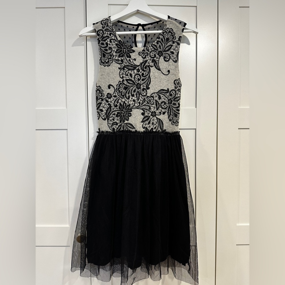 Anthropologie holiday black tulle dress size Sm